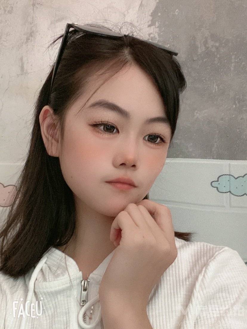 少女模特