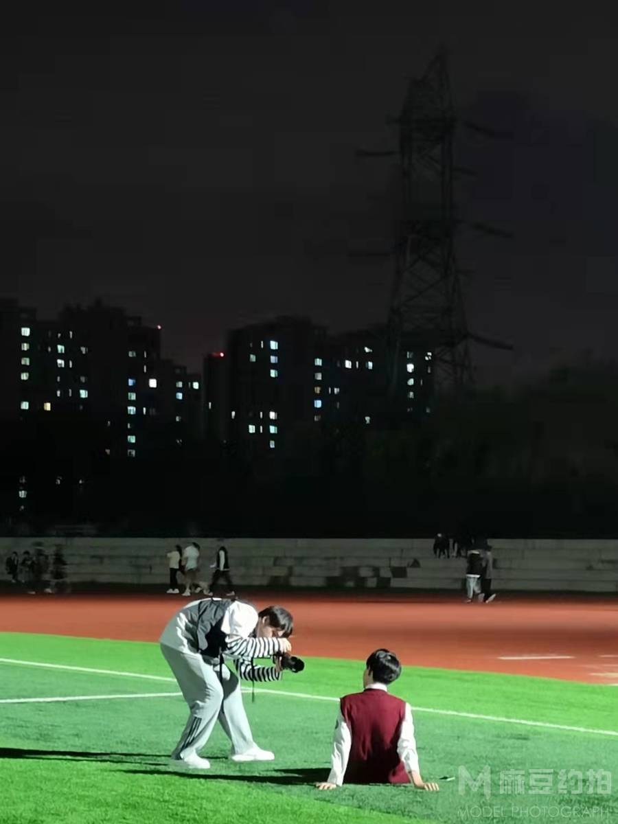 校园模特