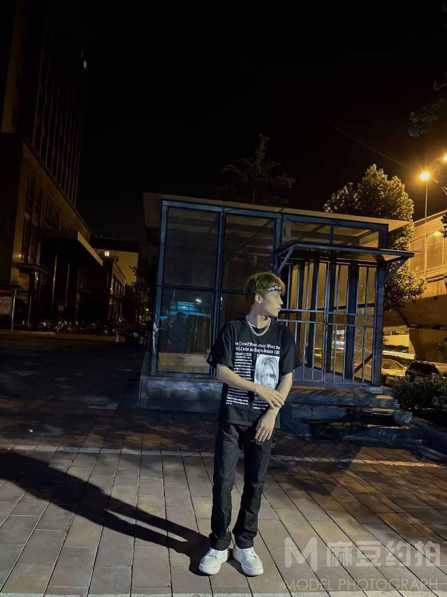夜景模特