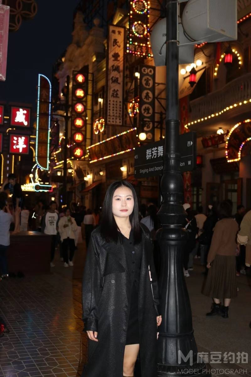 夜景模特