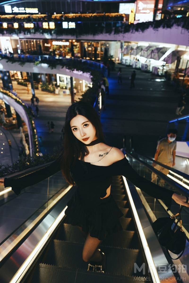 夜景模特