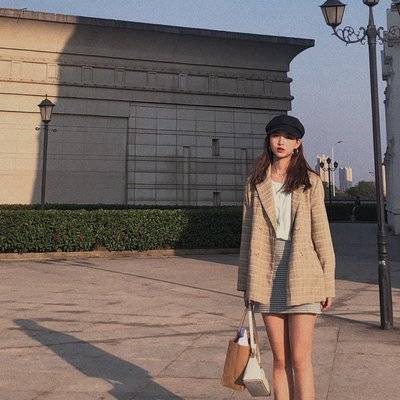 校园模特