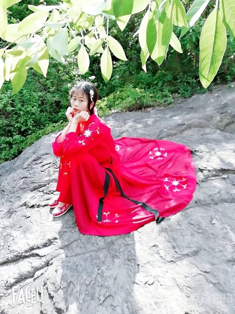 汉服模特