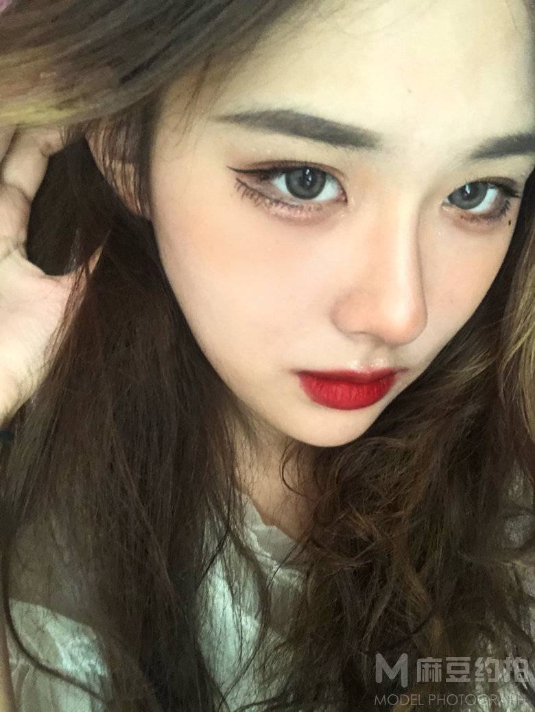 妆容模特