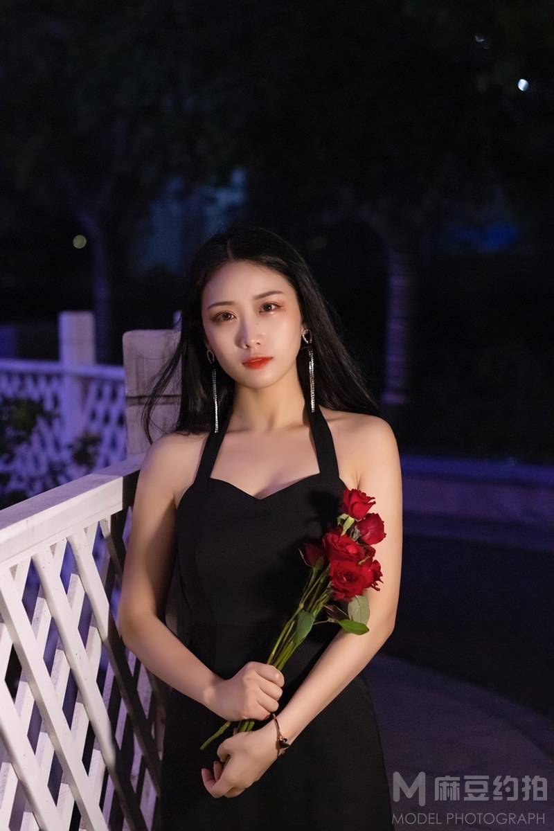 夜景模特