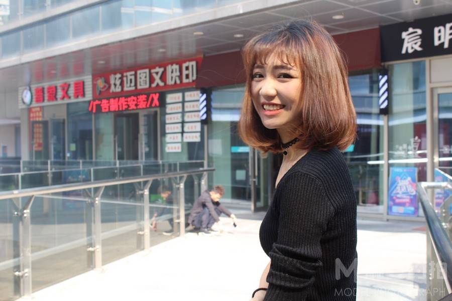 校园模特