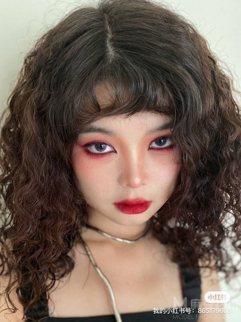 妆容模特
