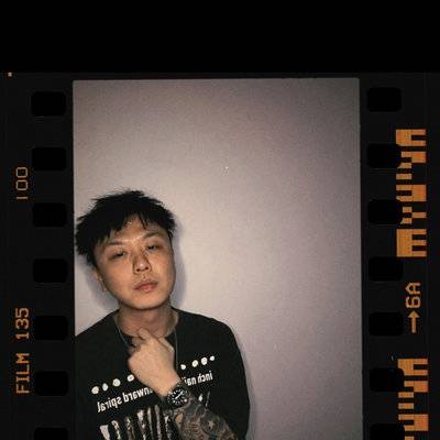 黑白模特