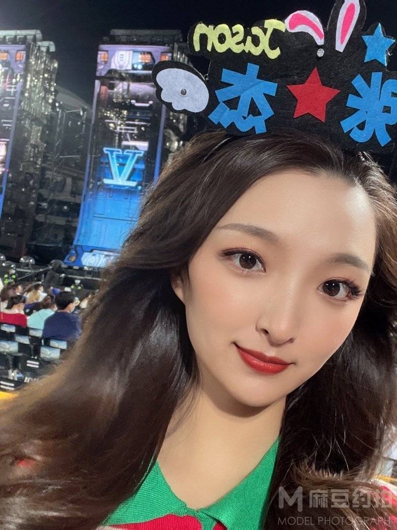 妆容模特
