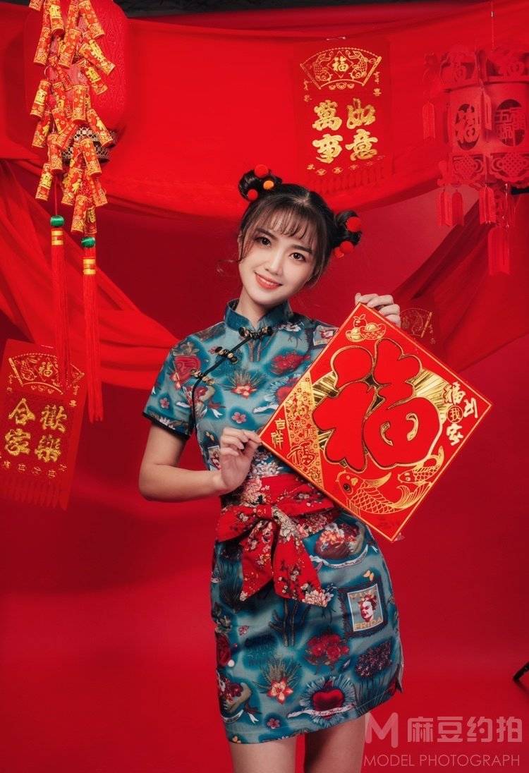 校园模特