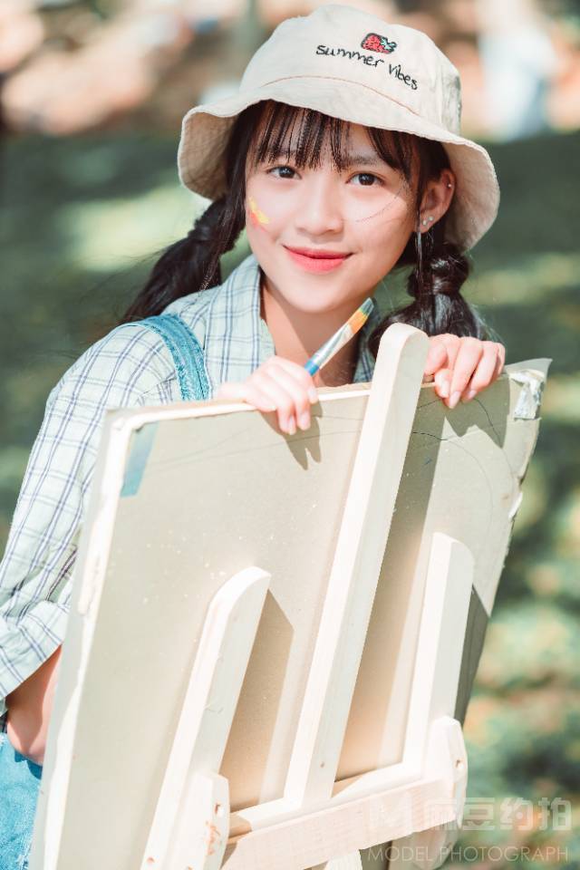 校园模特