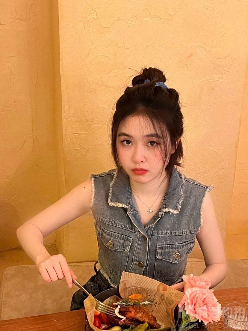少女模特
