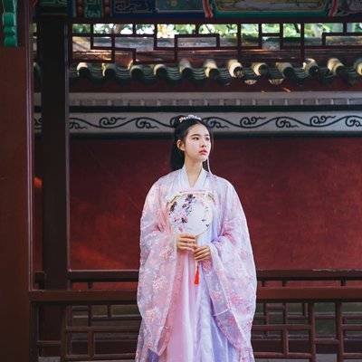 汉服模特