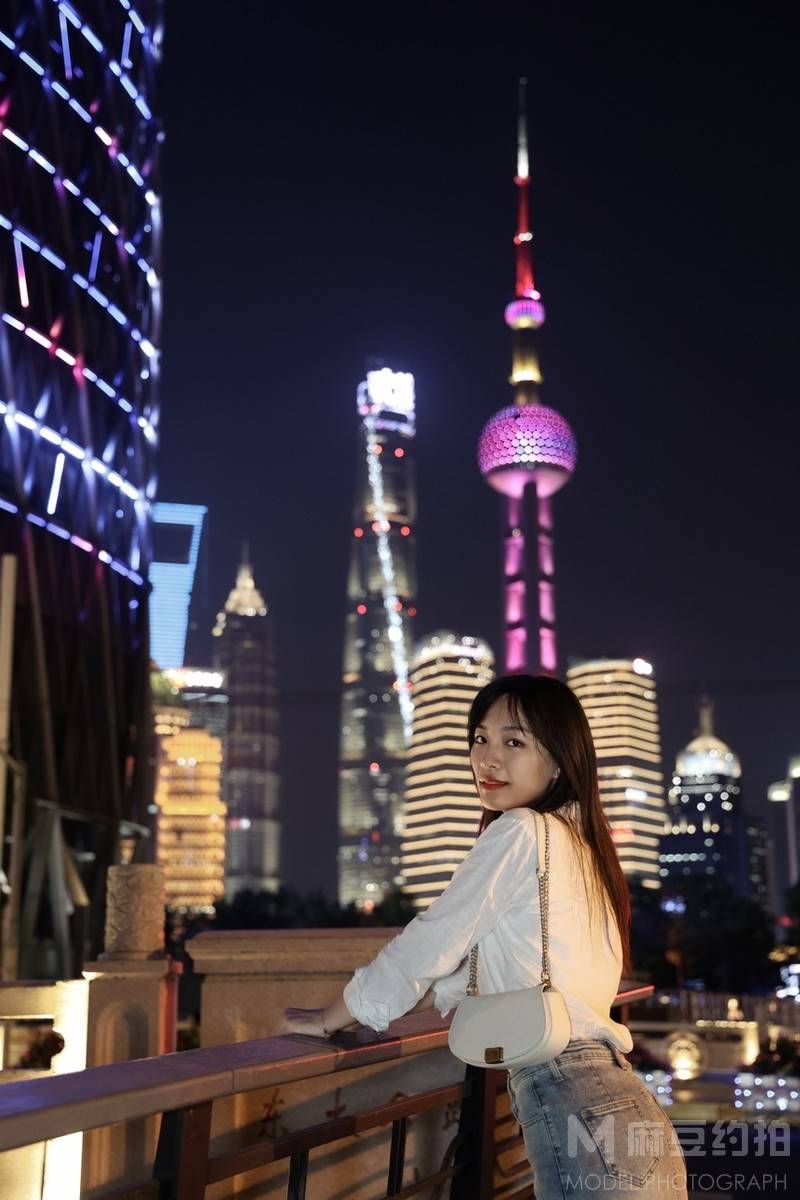 夜景模特