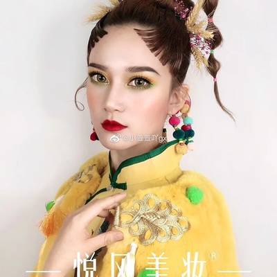 妆容模特
