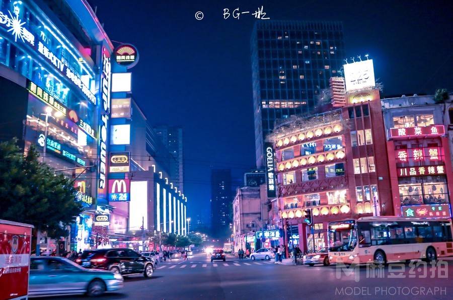 夜景模特