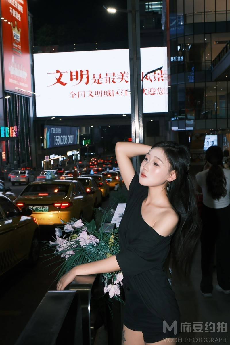 夜景模特