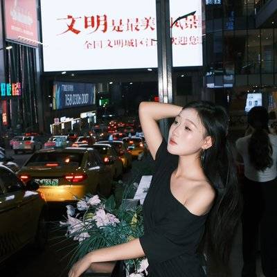 夜景模特