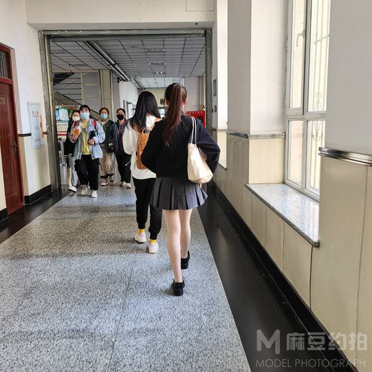 校园模特