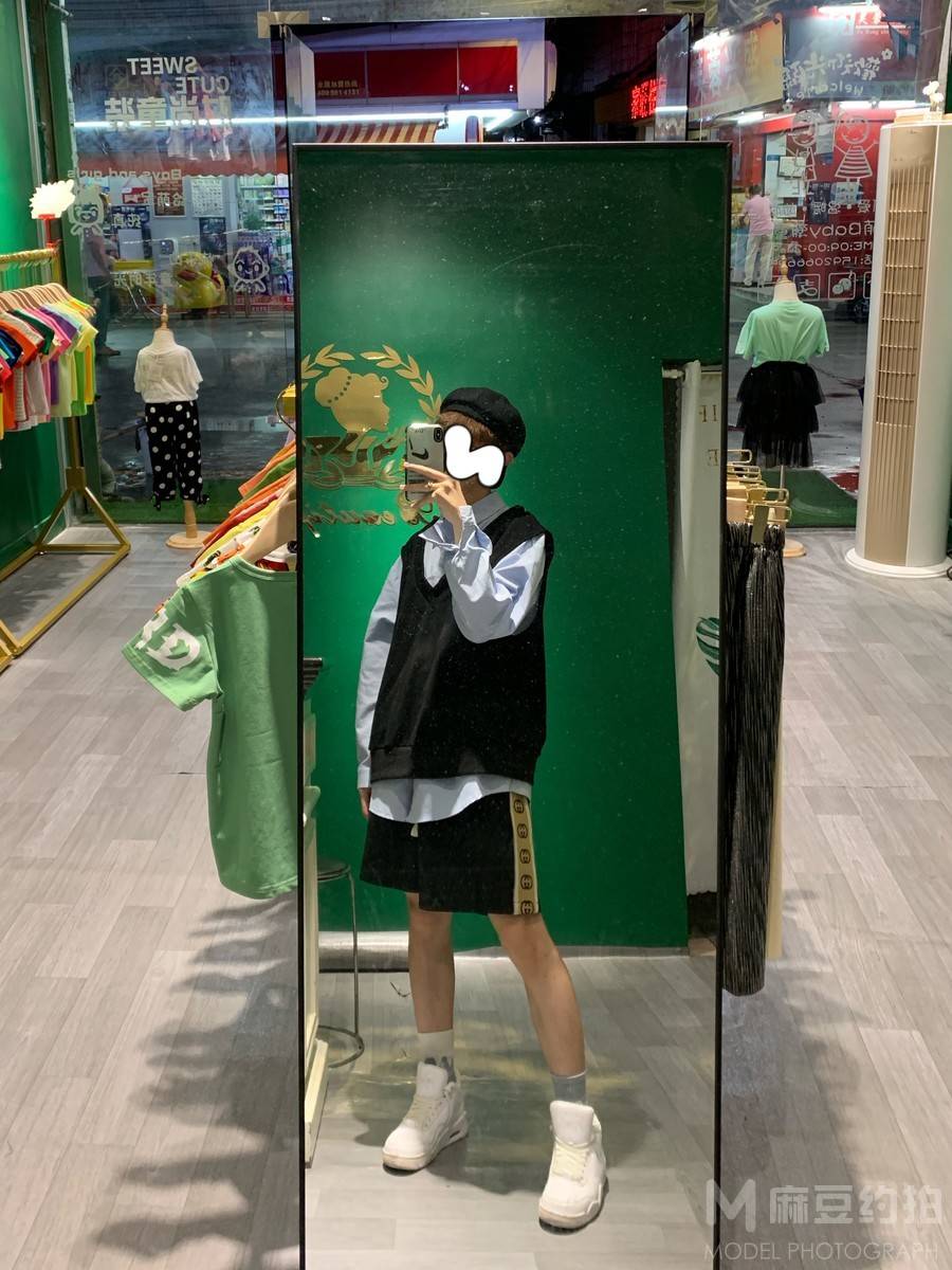 校园模特