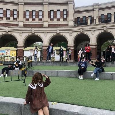 校园模特