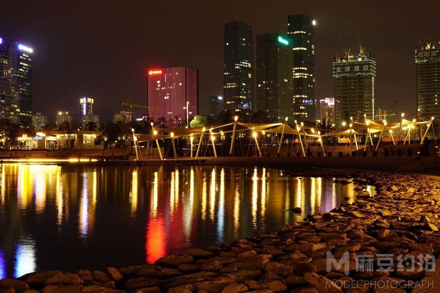 夜景模特