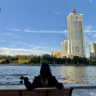 黑白模特