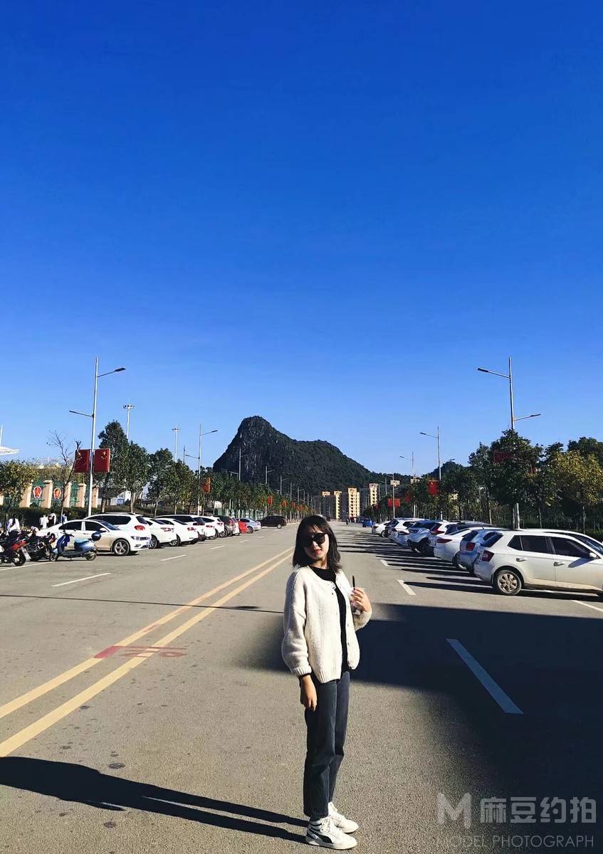 妆容模特