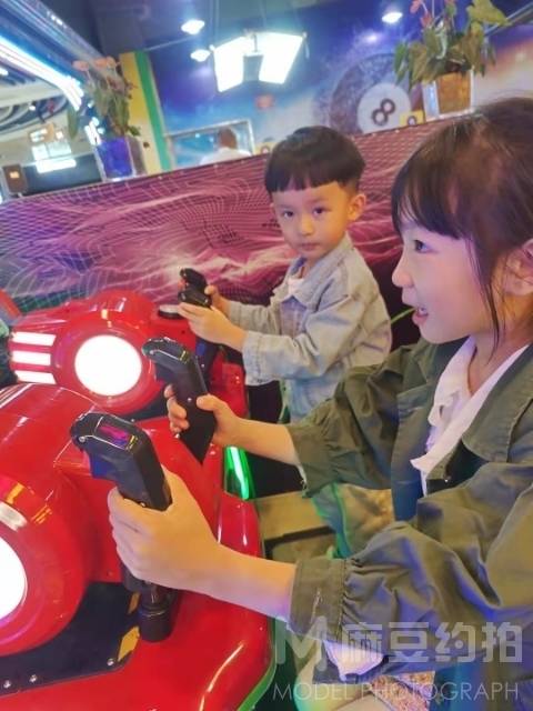 胶片模特