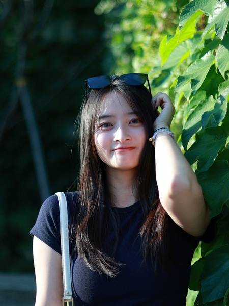 清新模特
