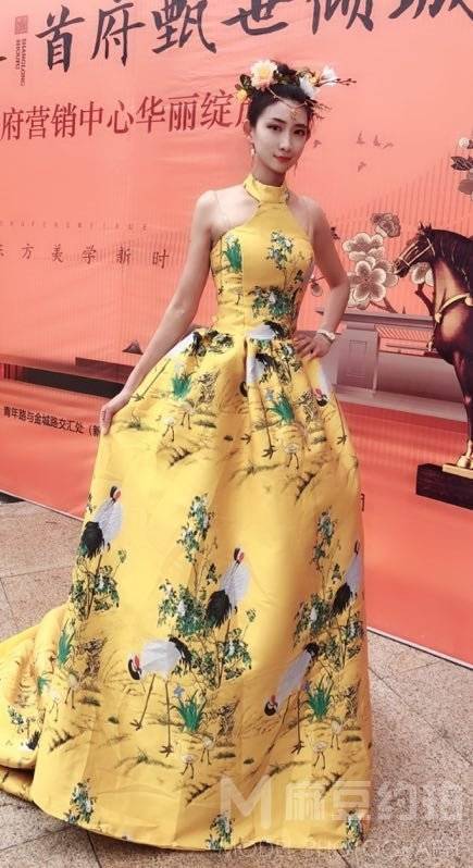 校园模特