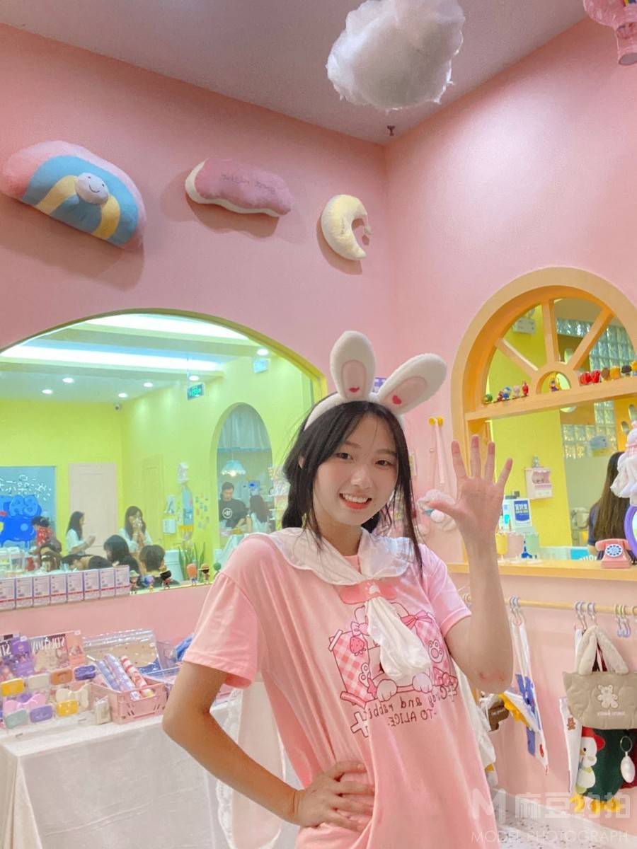少女模特