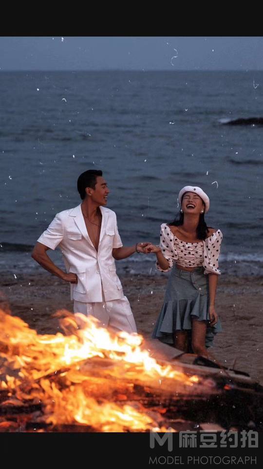 情侣模特