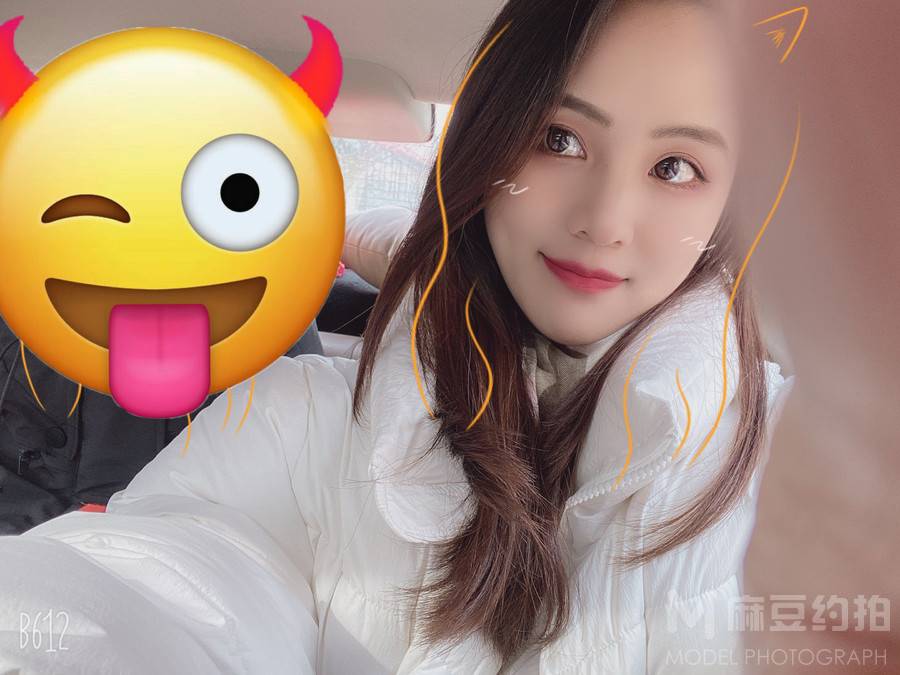 情绪模特