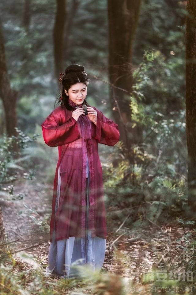 汉服模特