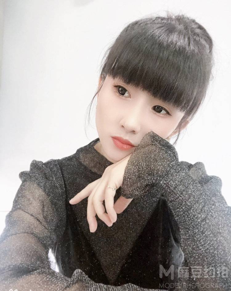 纪实模特