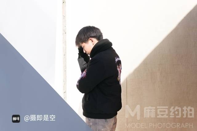 黑白模特