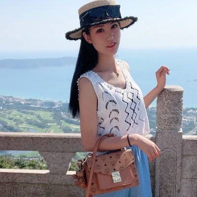 宝丽来模特