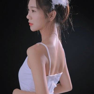 黑白模特