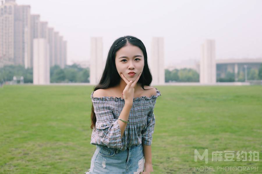 校园模特