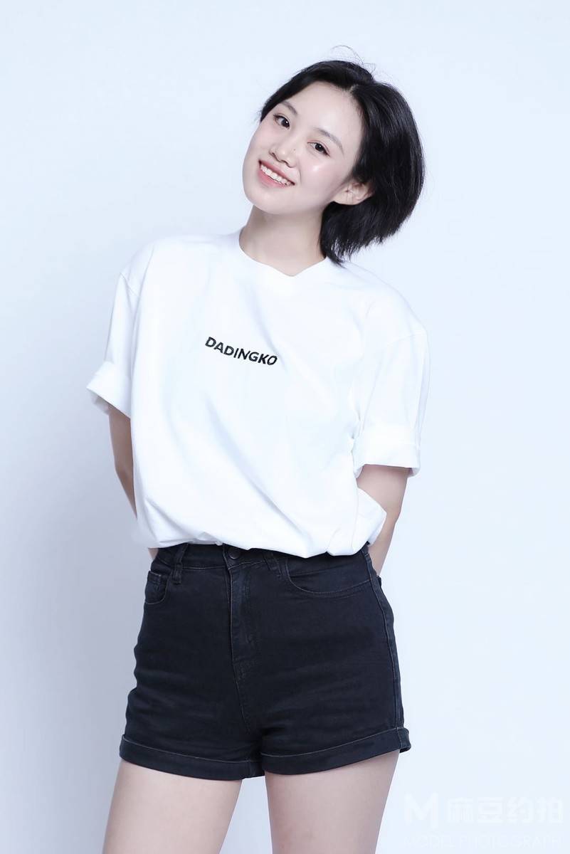 纪实模特