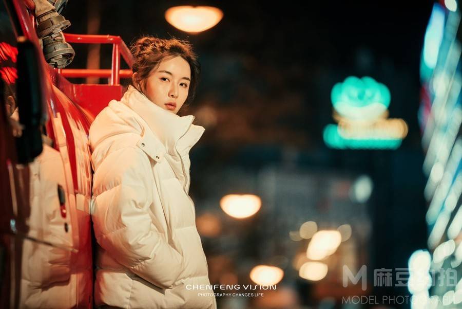 夜景模特