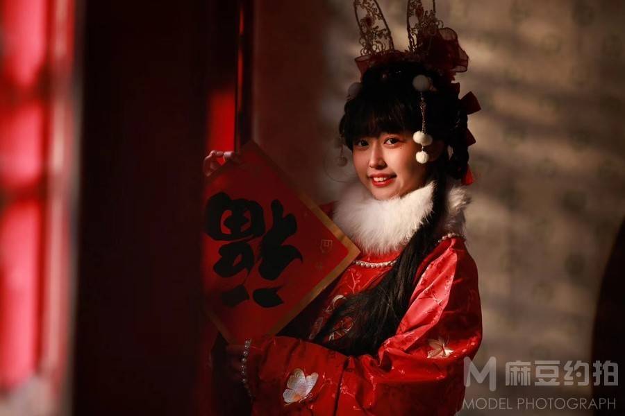 汉服模特