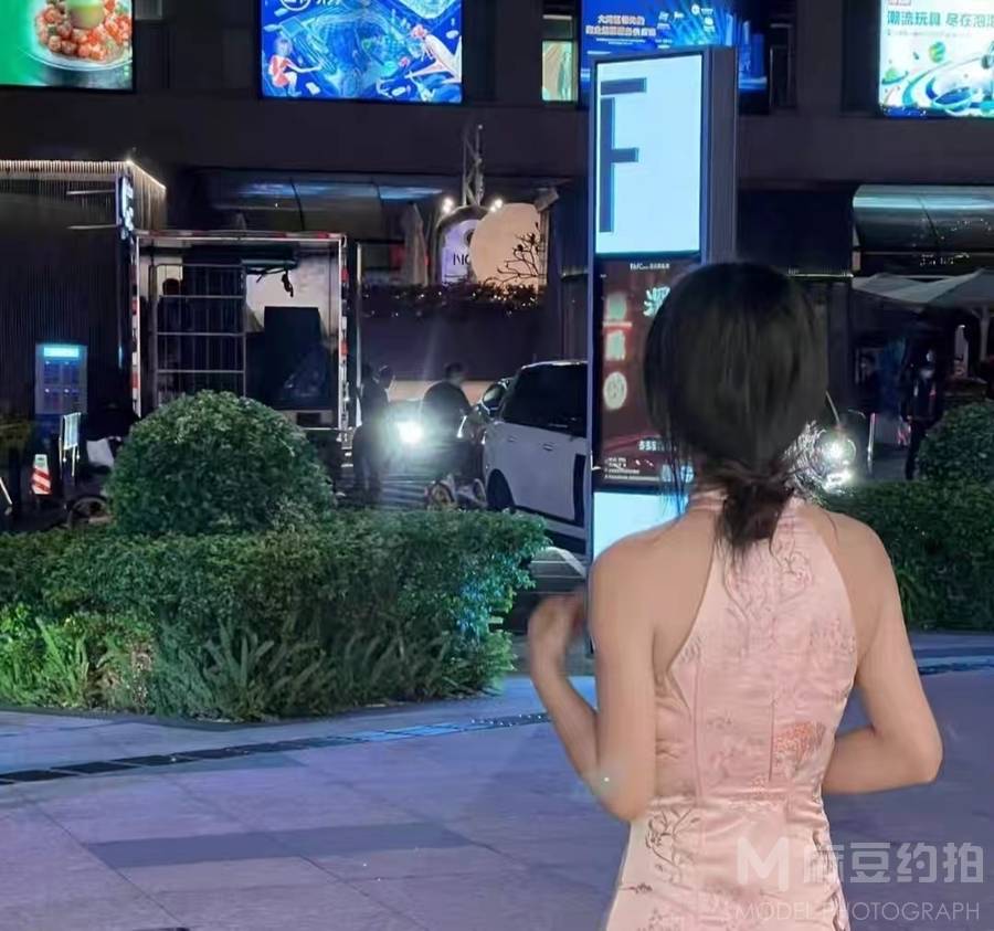 清新模特