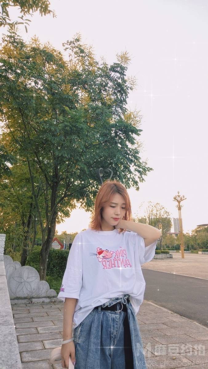 清新模特