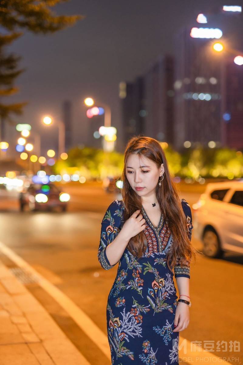 夜景模特