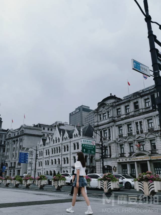 校园模特