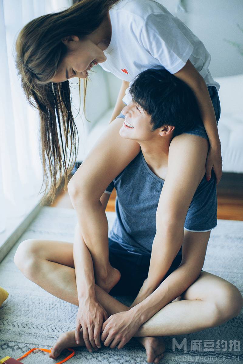 情侣模特