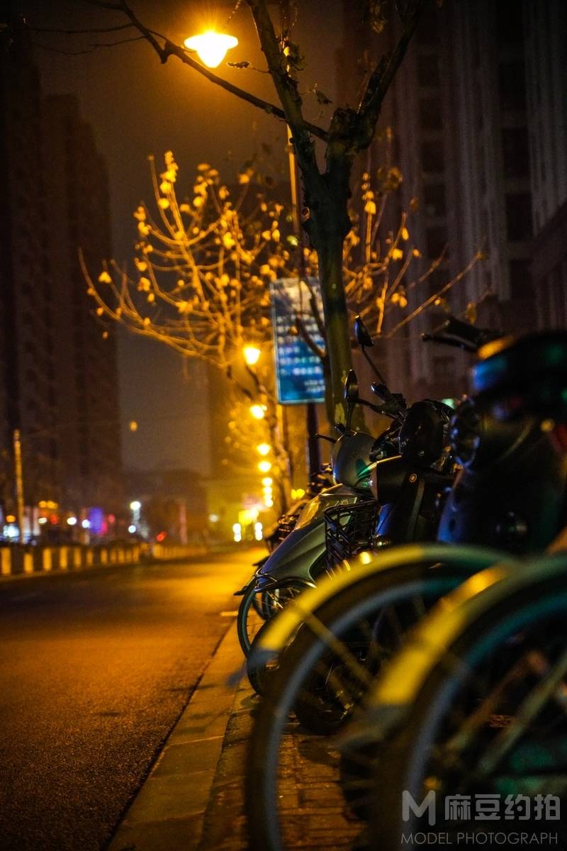 夜景模特