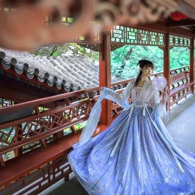 汉服模特